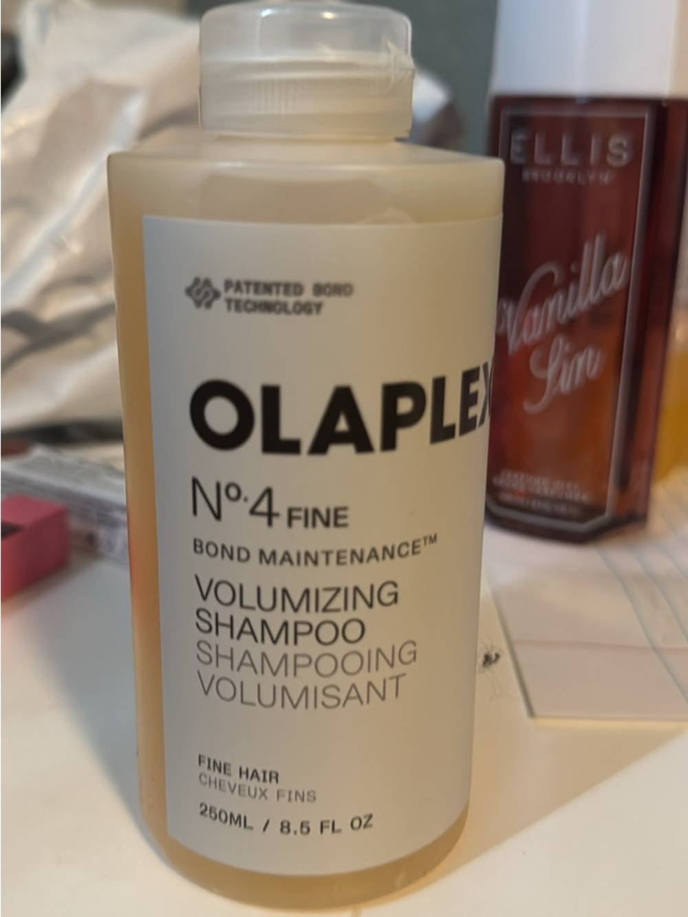 OLAPLEX Volumizing Shampoo No.4 — Cream